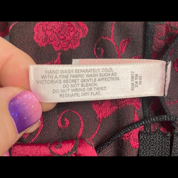 Victoria Secret Red and Black Bustier - Picture 10 of 11